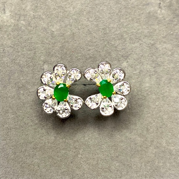 S925 Natural Zambian Emerald Flower Ring - Picture 14 of 16